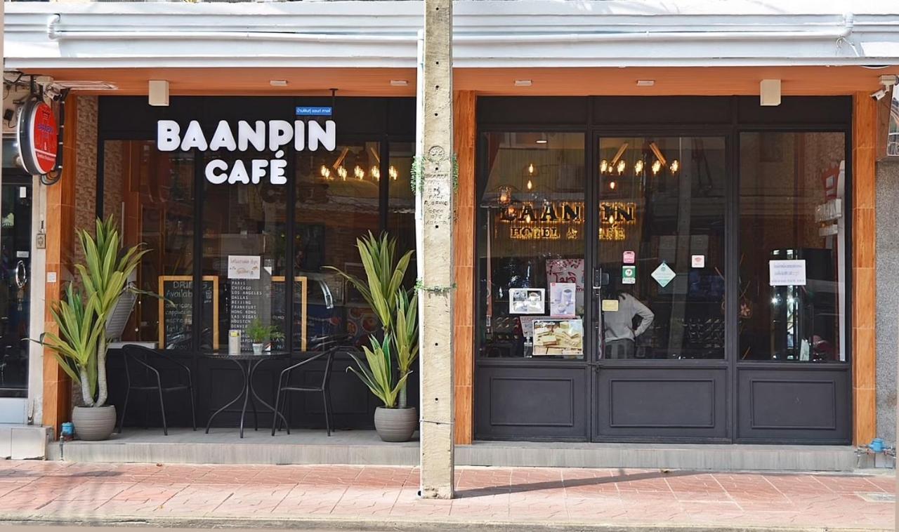 Baanpin Hotel & Cafe Bangkok Exterior foto
